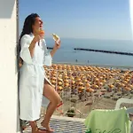 Tibidabo Hotel 3*
